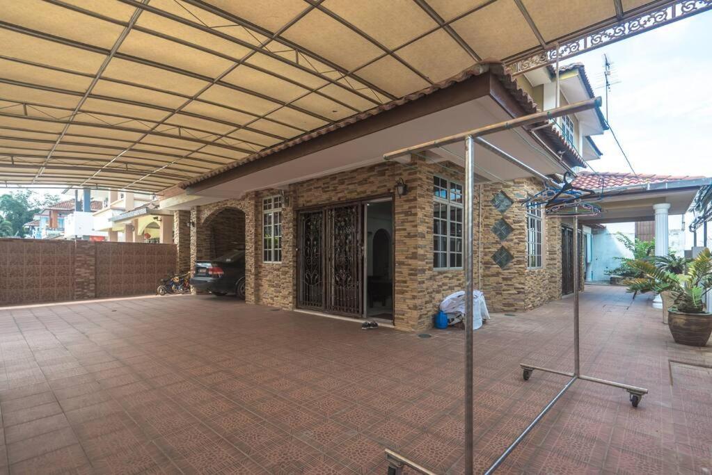 Jen Pd Homestay - Unique, Antique House No Wifi Port Dickson Bagian luar foto