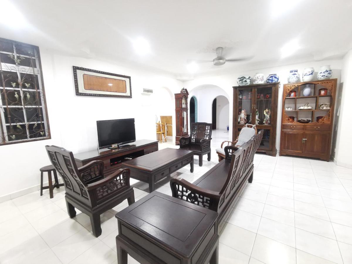 Jen Pd Homestay - Unique, Antique House No Wifi Port Dickson Bagian luar foto